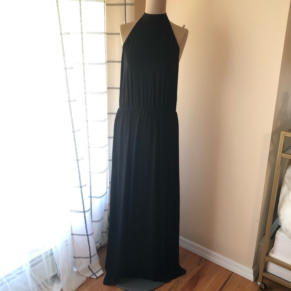 SLINKY HALTER DRESS